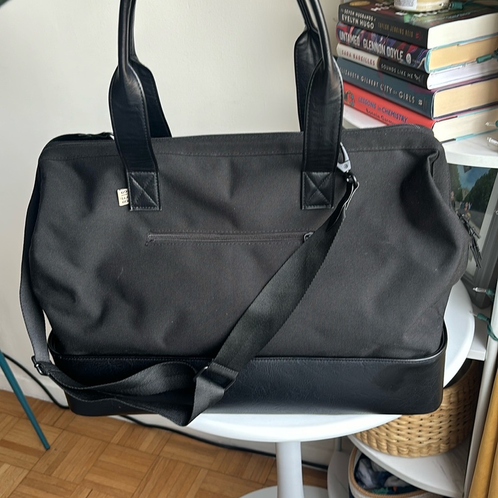 BÉIS The Weekender in Black
